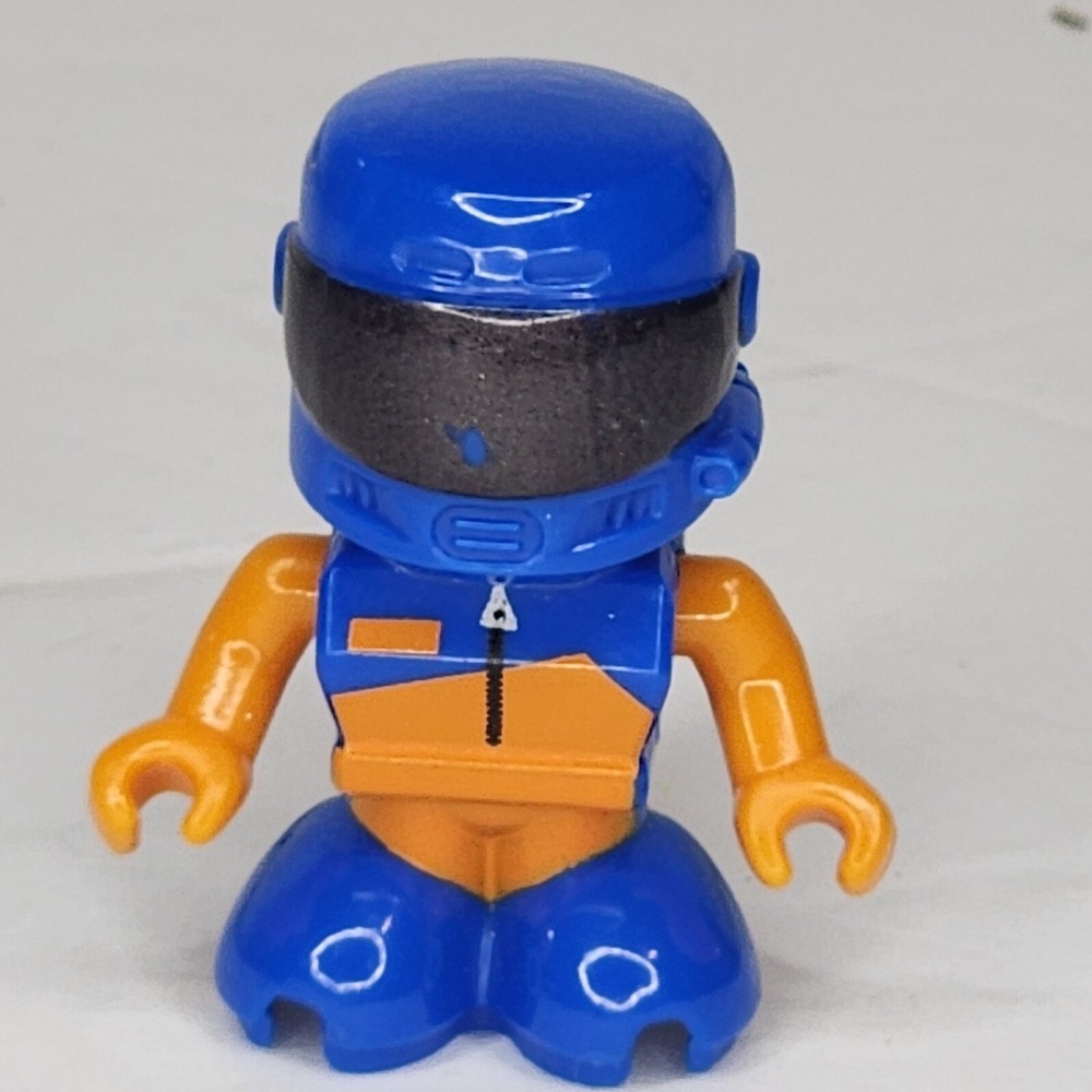 Fisher Price Trio Hot Wheels Super Stunt Builder Driver Figure Blue Orange 2"
